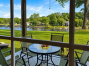 692 Walk-in Lakefront Oasis - Cozy, Calm, Scenic
