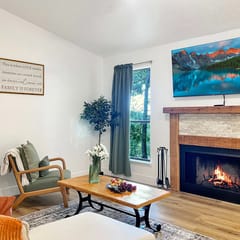 Secluded cabinesque condo resort pool, boat launch