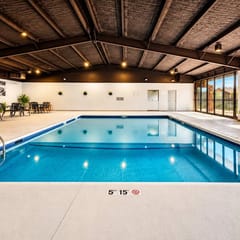 101 Clean, Walk in no stairs, close to downtown