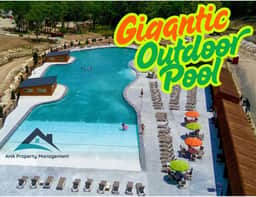 2 Pools, 2 Lakes, Pickleball, beautiful cabin - Image 3