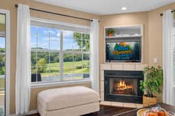 Large 2BR stunning golf course view - Image 3