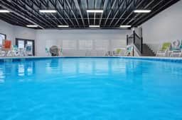 Stunning views, pool, Spacious, comfortable studio - Image 2