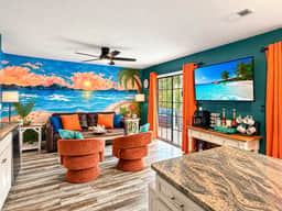 181 Walk In No stairs, Beautiful, Cozy, Huge Patio - Image 4