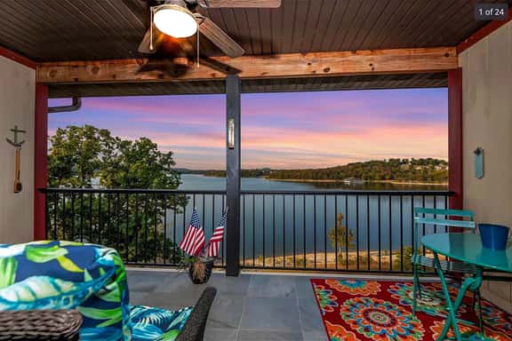 371 Stunning Lakeview, close to SDC, Welcome Home - Image 1