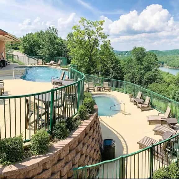 L 7-8 Beautiful views, clean, cozy and close to SDC - Image 1