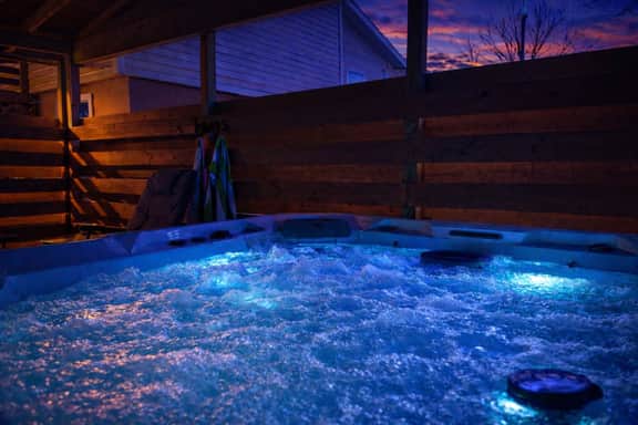 Two Homes walk to Convention Ctr Hot Tub Game room - Image 3