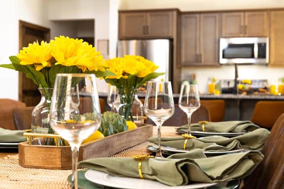 Close to Thunder Ridge, Luxury Cabin, Pools - Image 3
