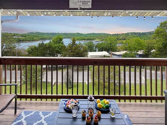 Beautiful Lake View, spacious, pool, pickleball - Image 3