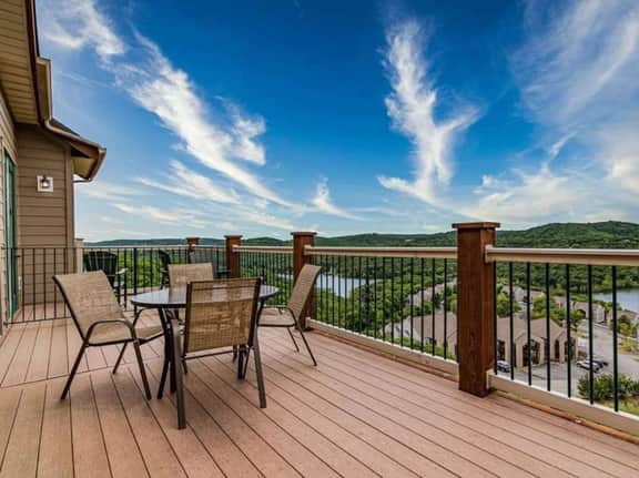L 7-8 Beautiful views, clean, cozy and close to SDC - Image 2