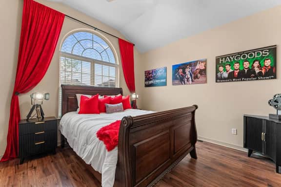 Beautiful remodel, Game Room, Hot Tub, Pools, GOLF - Image 3