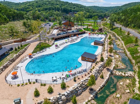 Luxury 4BR Cabin | Lazy River | Near Big Cedar - Image 5