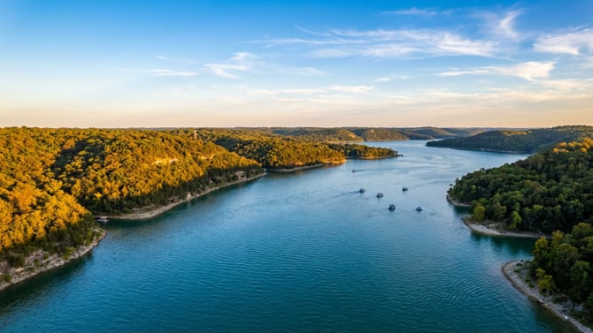 Table Rock Lake Guide: Depth, Size, Shoreline & Beaches